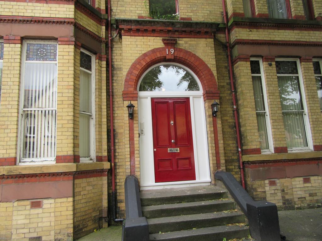 No 4 - Large 2 Bed Near Sefton Park And Lark Lane Apartment Liverpool Exterior photo